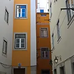Alfama Center Appartamento *